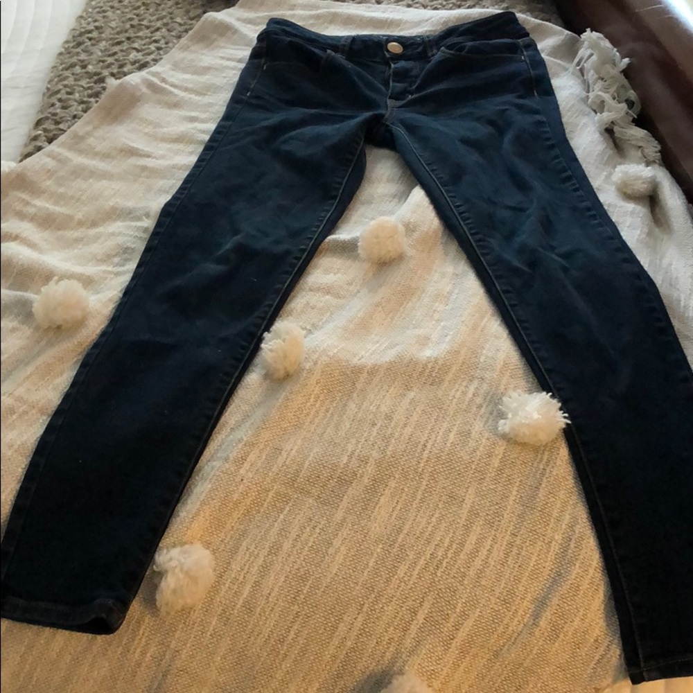 American Eagle skinny jeans